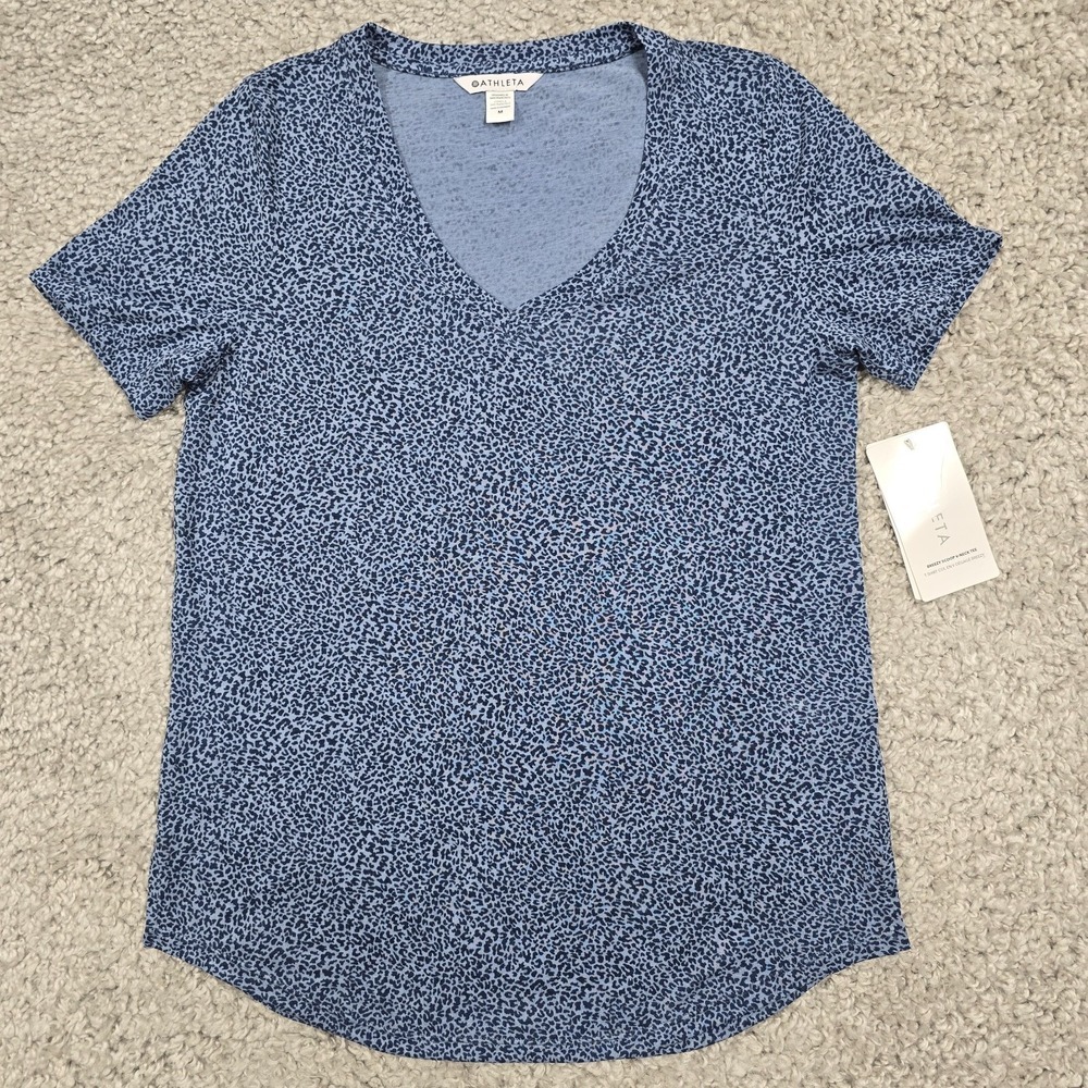 Athleta Breezy Scoop V-Neck Tee Womens Medium Blue Leopard Animal Print Boho‎